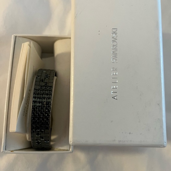 Atelier Swarovski frozen bracelet by Victor and Rolph - Picture 3 of 10